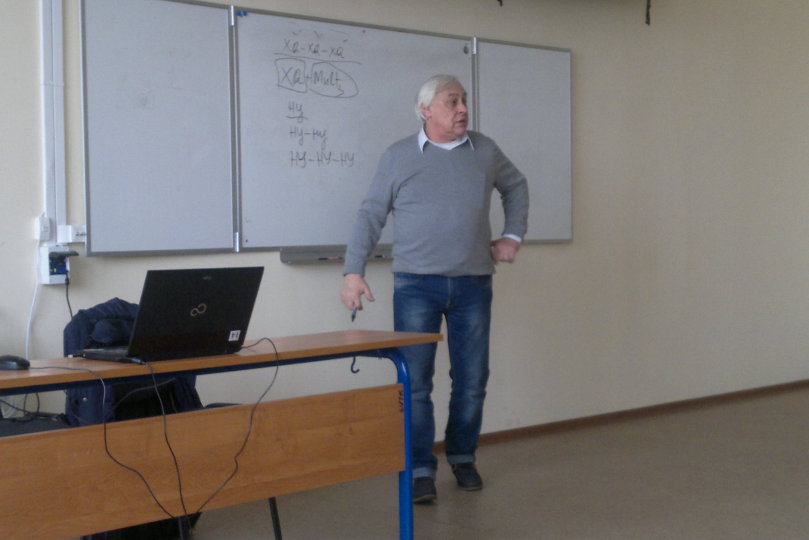 22 апреля А.Н. Барулин прочитал в Школе лингвистики лекцию "Проблемы описания русских композитов"